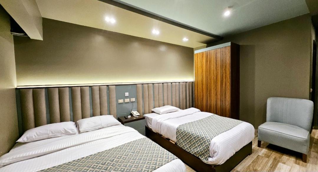 Grand Bayan Hotel & Apt At Nile Plaza Kairo Zimmer foto
